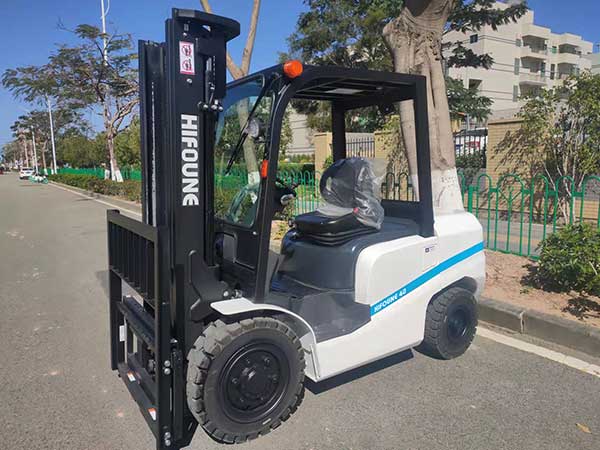 Hifoune combustion forklift