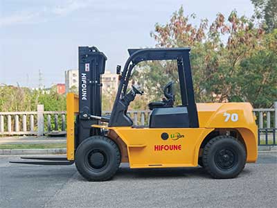 ディーゼルトラックを7トン電動カウンターバランスフォークリフトに買い替える時期ですか？